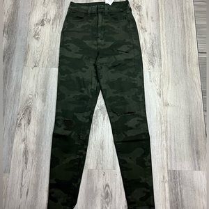 American Eagle Skinny Camo Jeans
